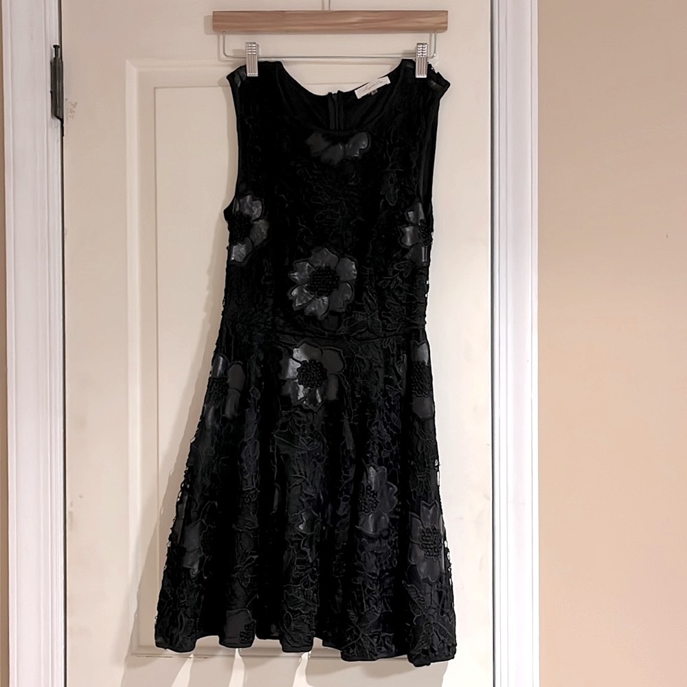 Sugarlips Black Floral Appliqué Sleeveless Dress